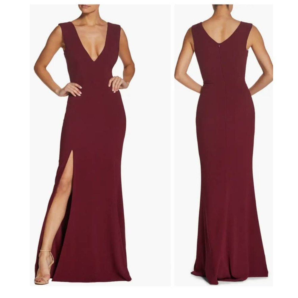 Dress The Population Sandra Plunge Crepe Trumpet Gown In Burgundy Sz M